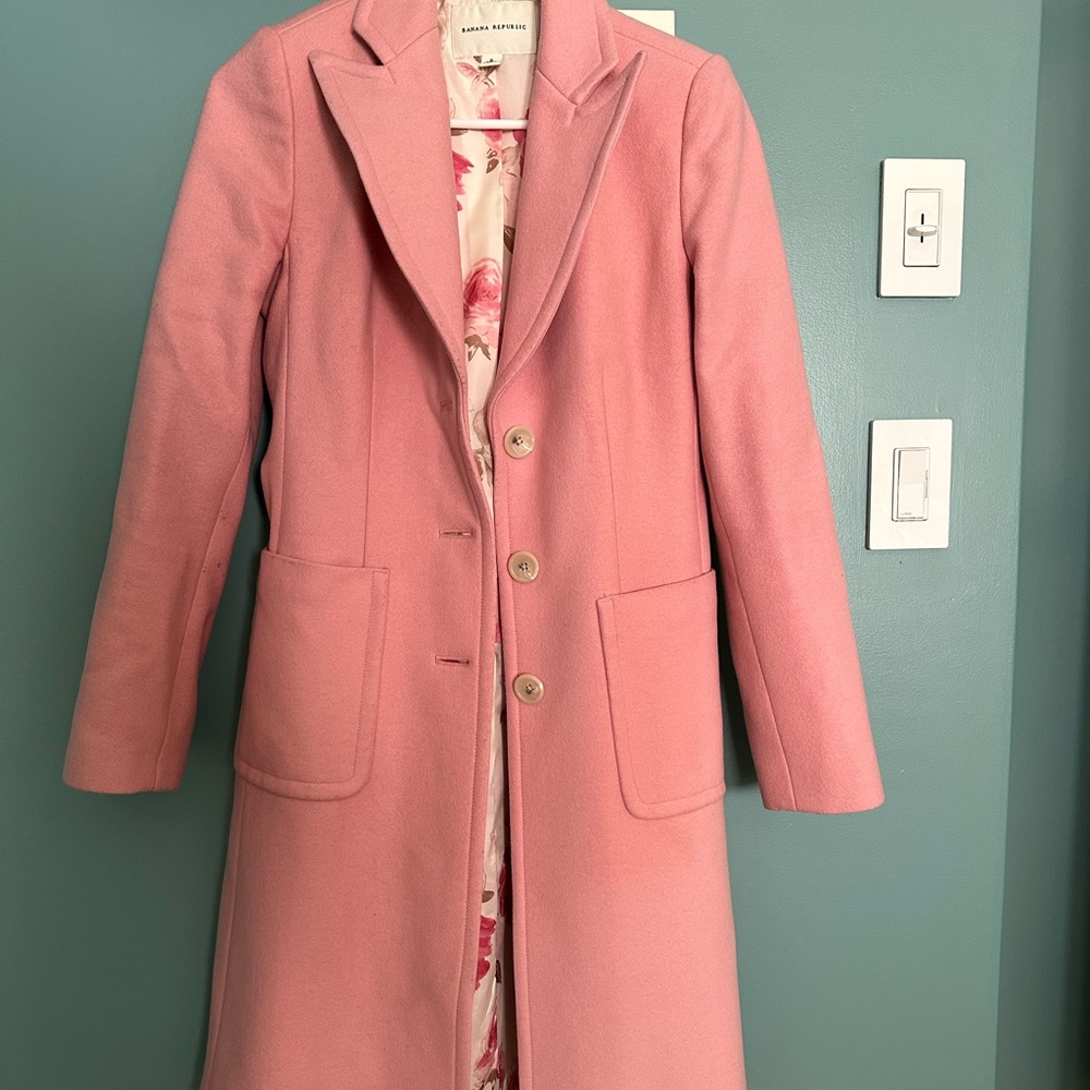 Womens coat, size small. Cute floral silk lining